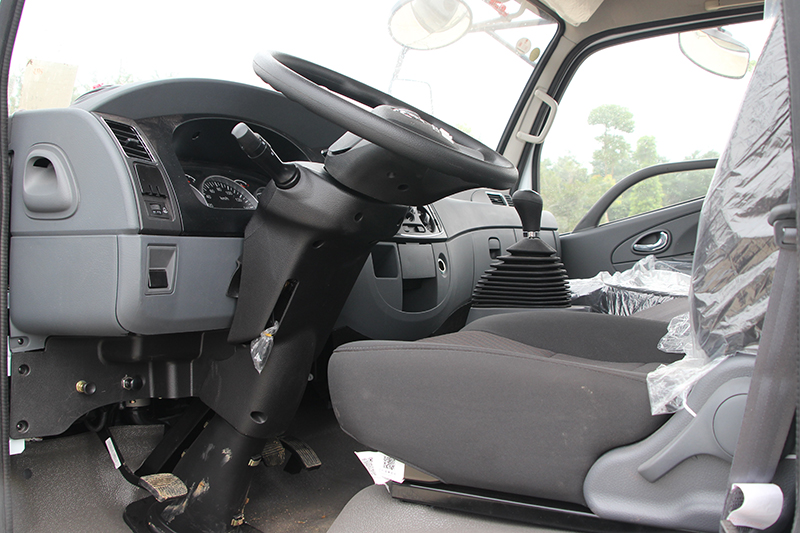 大多利卡 9.2吨洒水车