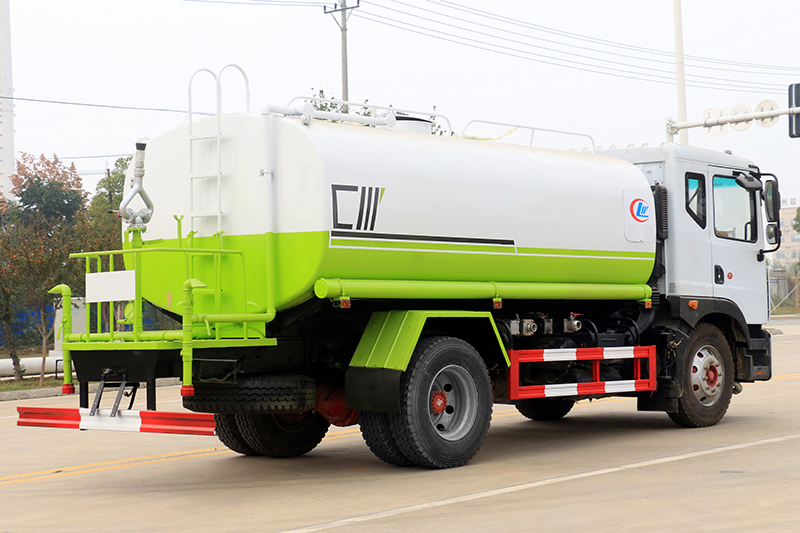 东风D9 12吨/14吨洒水车