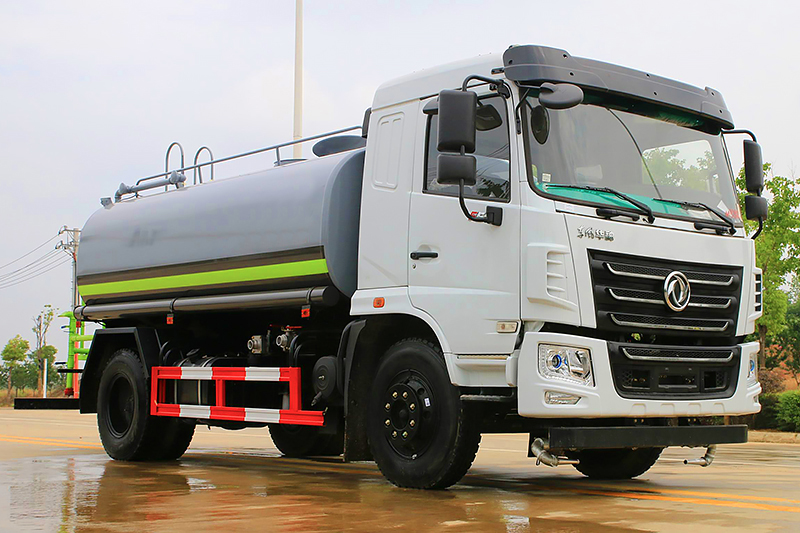 东风华神12吨洒水车