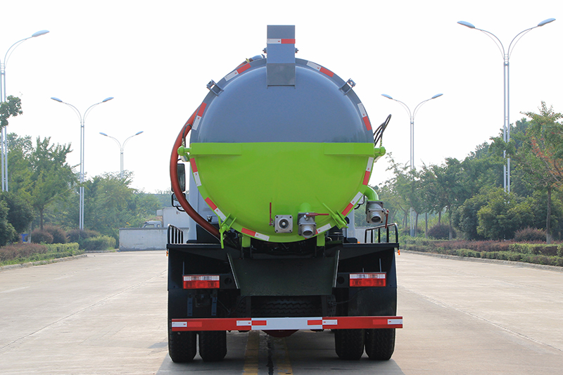 国六东风D9 10-12方 吸污车
