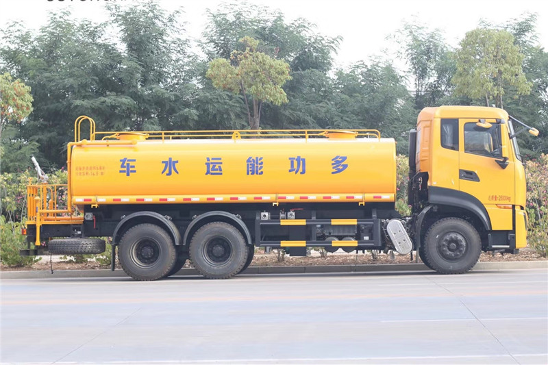 东风天龙后八轮 20吨 洒水车​