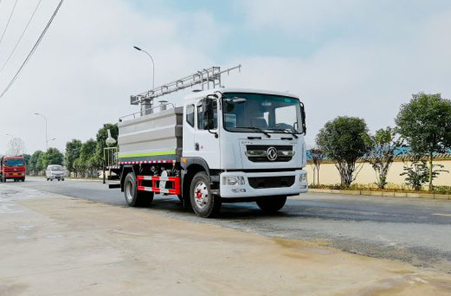 湖北随州铁路抑尘喷洒车高效降尘并减少污染