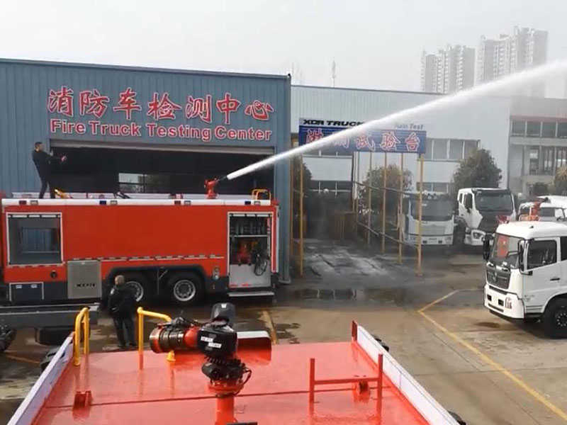 水罐消防车现车操作展示