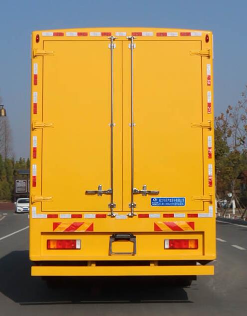 东风天锦（18T）电源车200-500KW