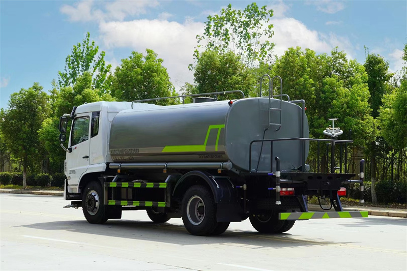 东风福瑞卡 12 方洒水