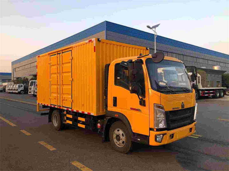 重汽豪沃检修车