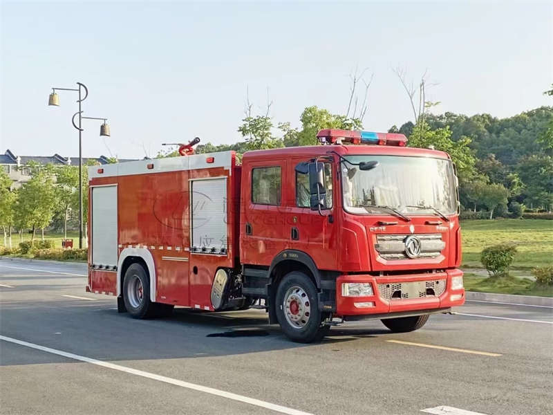 6吨泡沫消防车