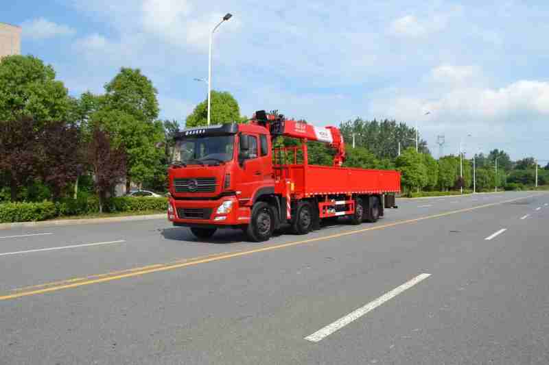 ​前四后八随车吊