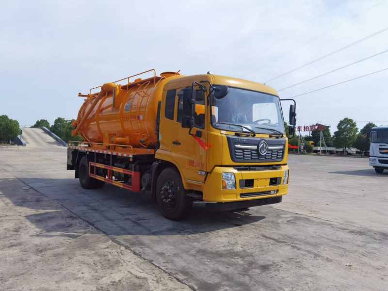 东风天锦吸污车