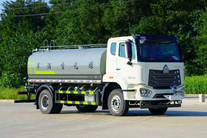 15方重汽豪沃NX洒水车