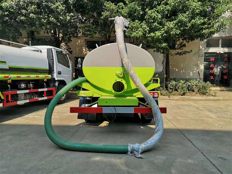 跃进牌吸粪车