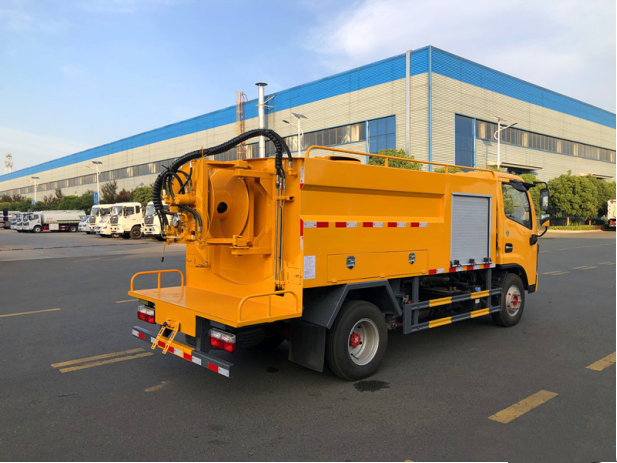 东风4.5方蓝牌高压清洗车