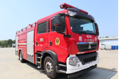 8吨水罐消防车