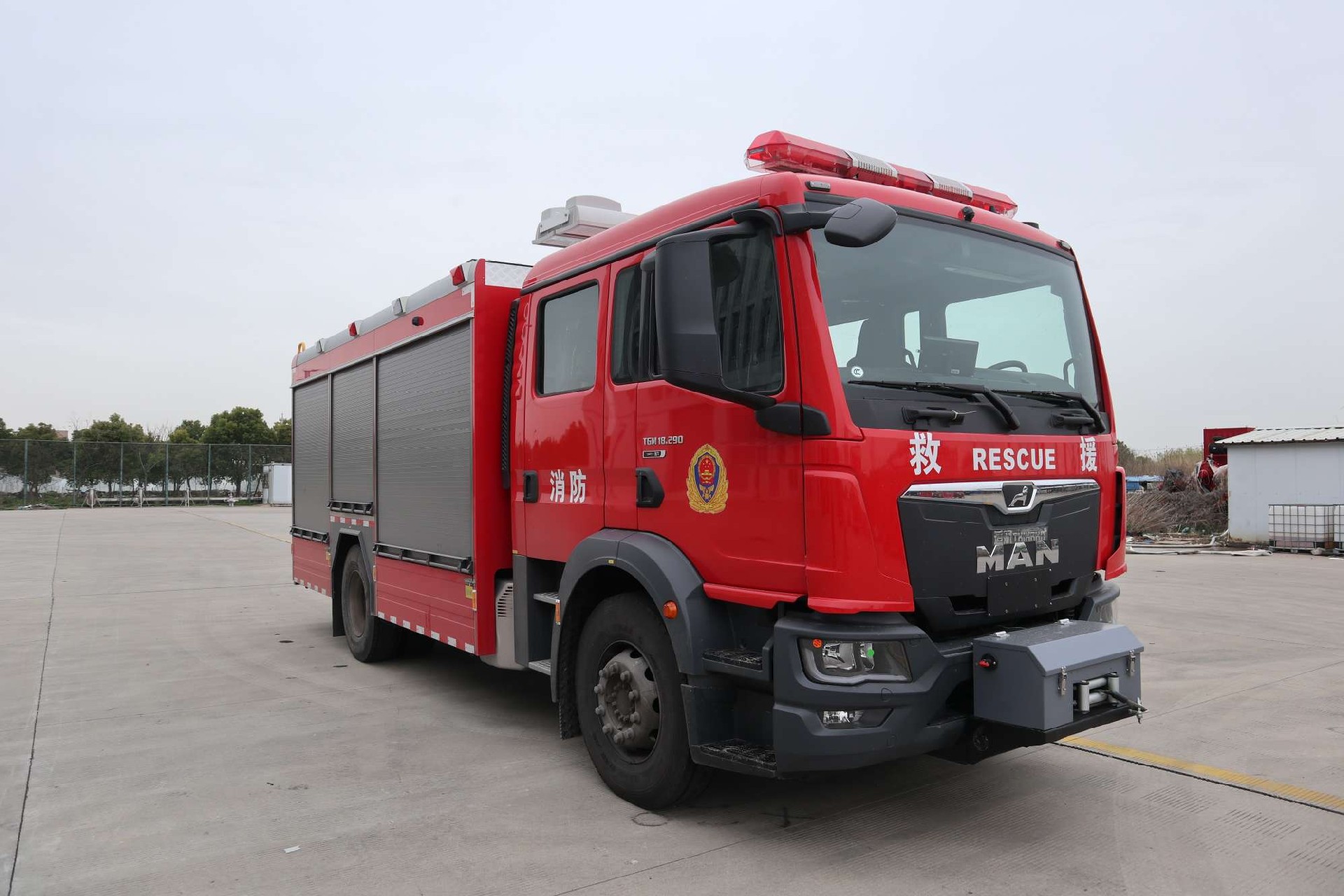 5吨WKL5160GXFAP50/MN型压缩空气泡沫消防车