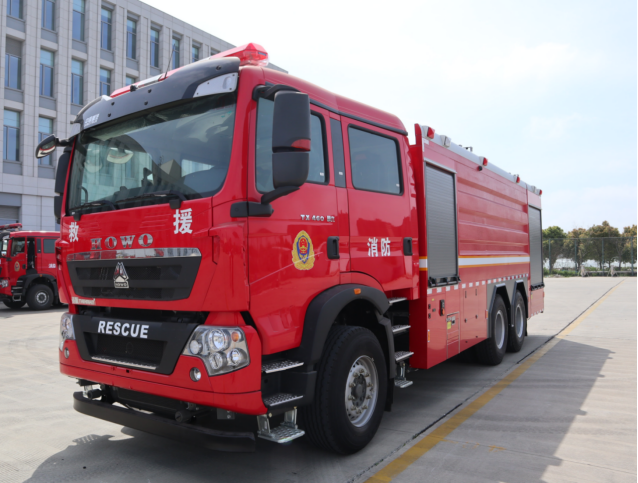 17吨WKL5340GXFPM180型泡沫消防车