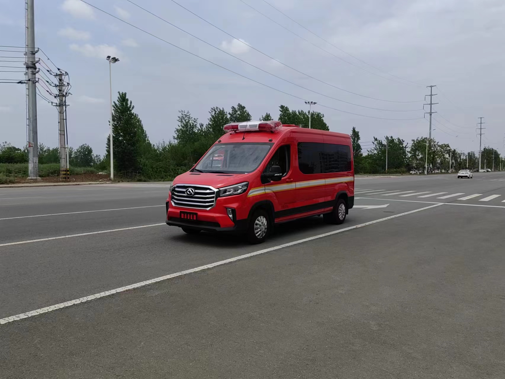 大通13人运兵车