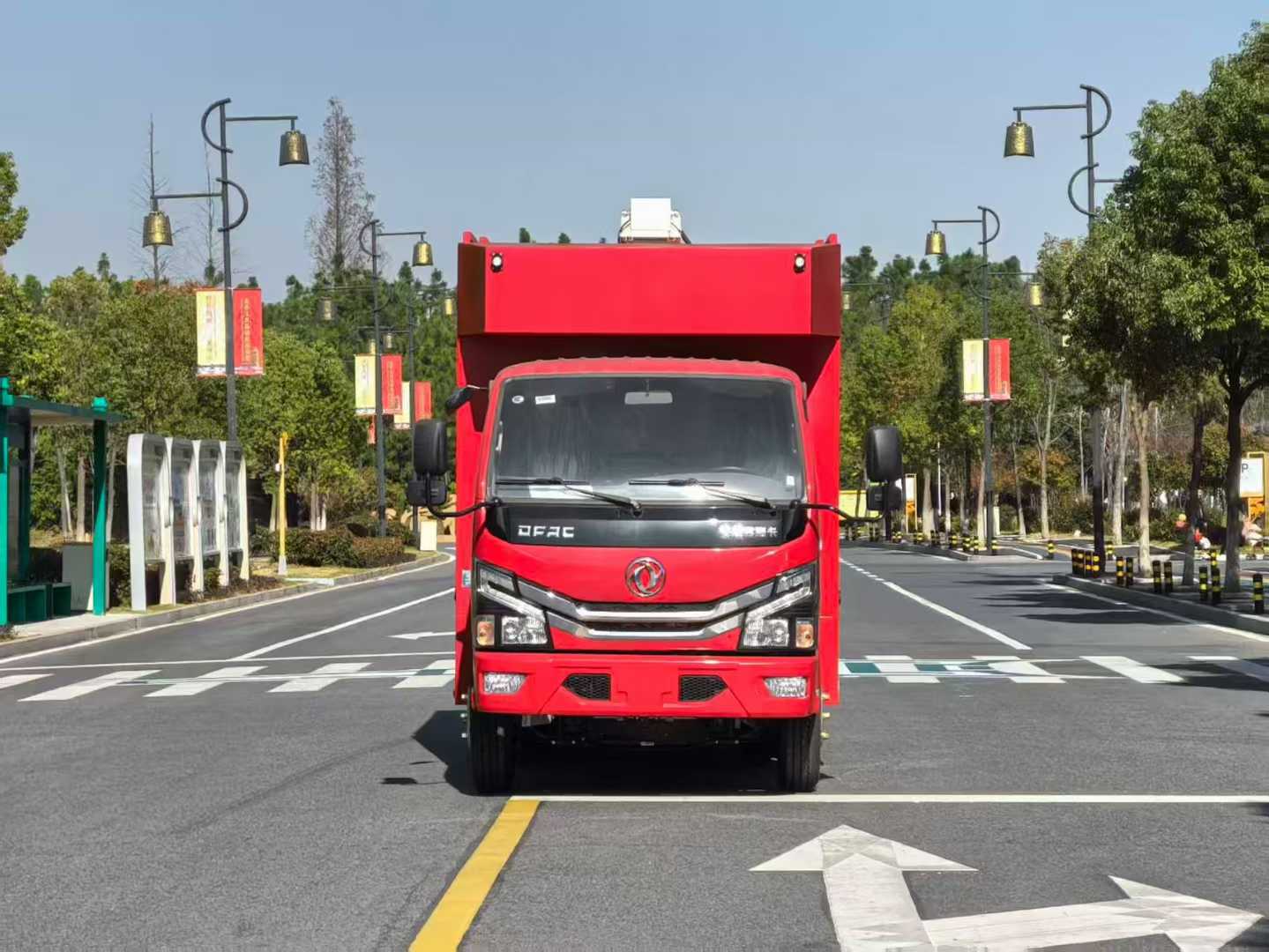 东风小多利卡抢险救援照明车