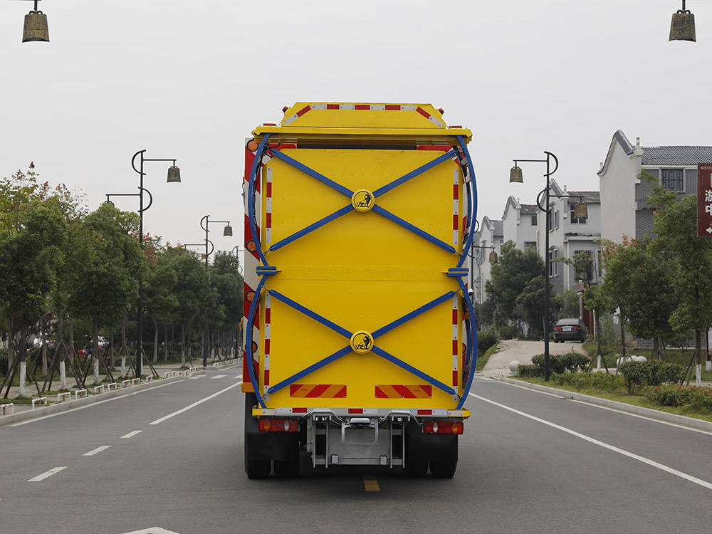 国六东风天锦防撞缓冲车