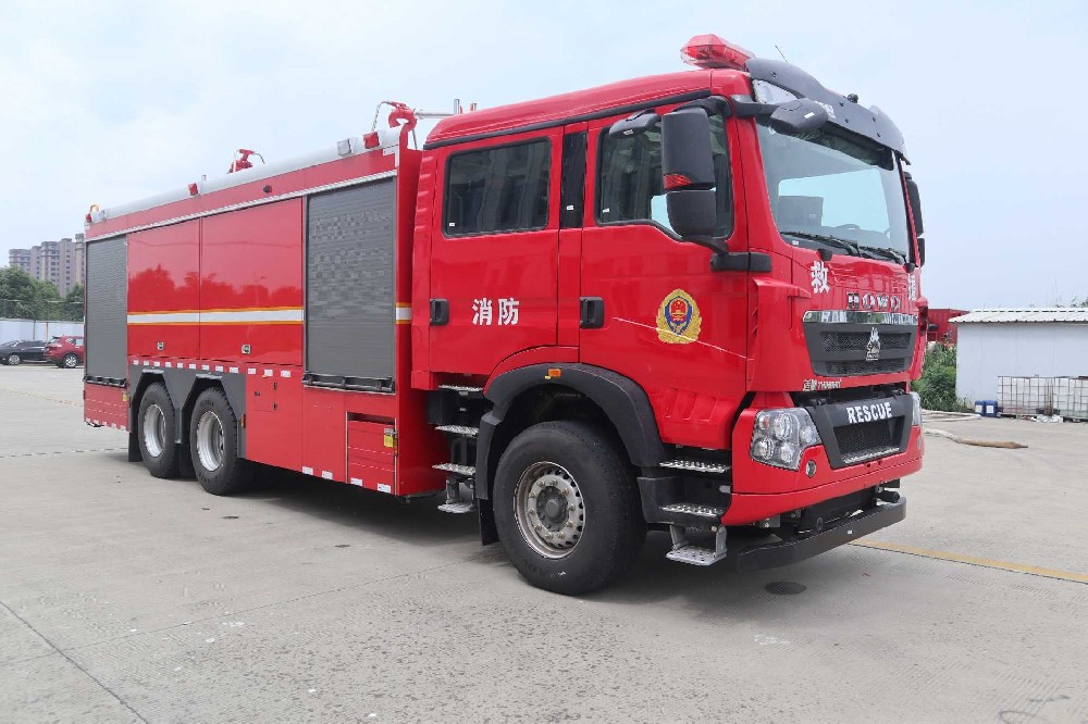 6方干粉消防车