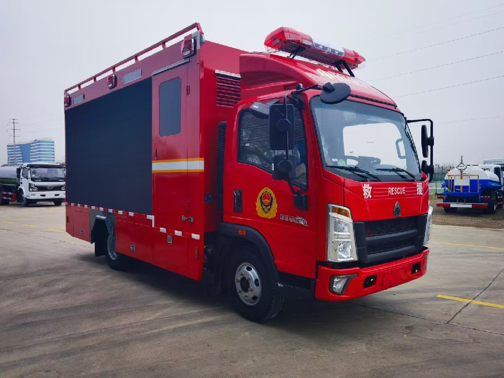 宣传消防车  ​