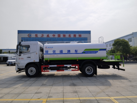 东风华神15方洒水车